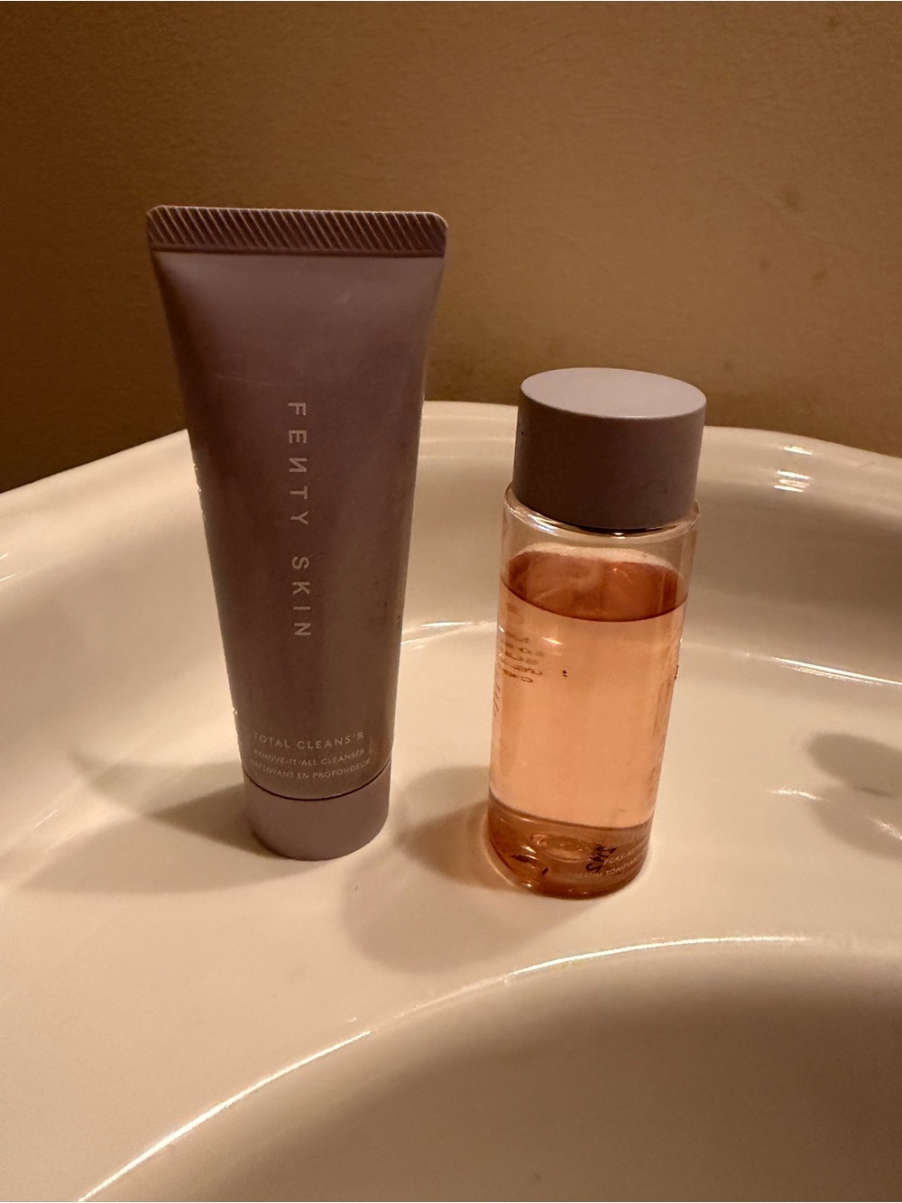 Fenty Beauty Skin Cleanser & Toner Duo in Mauve and Peach